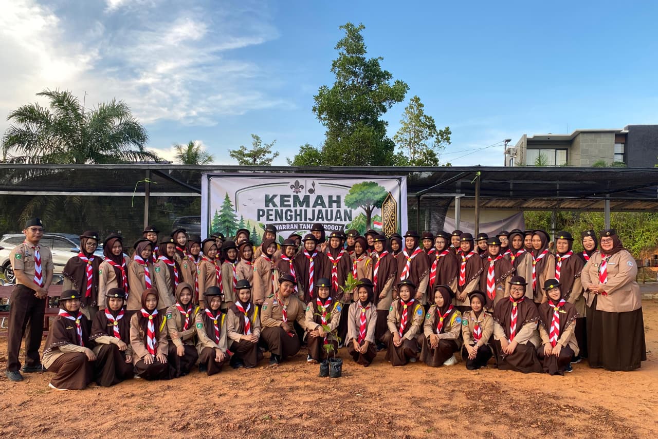 Kwartir Ranting Gerakan Pramuka Tanah Grogot Gelar Kemah Penghijauan, Tanam Pohon Ulin sebagai Warisan Generasi Masa Depan